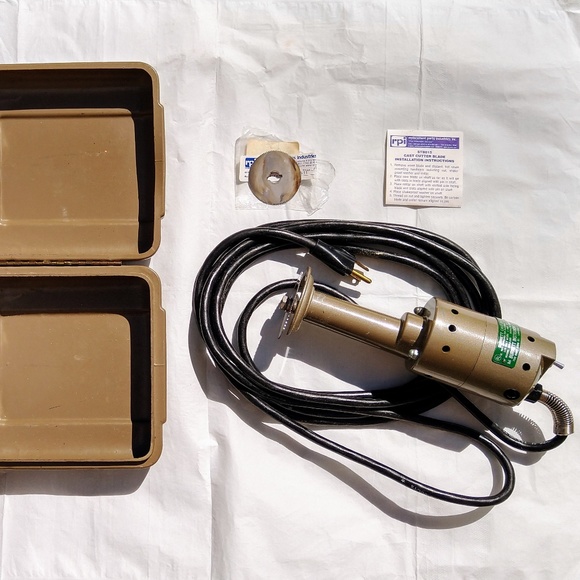 Tested Vintage Electric Burnett Cast Cutter #1082-108 w/Case + STB015 Blade - Picture 4 of 4